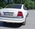 Белый Опель Вектра, объемом двигателя 2 л и пробегом 289 тыс. км за 2300 $, фото 1 на Automoto.ua