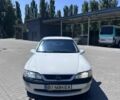 Белый Опель Вектра, объемом двигателя 1.6 л и пробегом 350 тыс. км за 1358 $, фото 2 на Automoto.ua