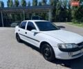 Білий Опель Вектра, об'ємом двигуна 1.6 л та пробігом 350 тис. км за 1350 $, фото 9 на Automoto.ua