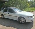 Белый Опель Вектра, объемом двигателя 1.8 л и пробегом 230 тыс. км за 2450 $, фото 2 на Automoto.ua
