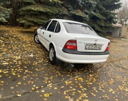 Білий Опель Вектра, об'ємом двигуна 2 л та пробігом 320 тис. км за 1800 $, фото 12 на Automoto.ua