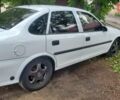 Белый Опель Вектра, объемом двигателя 1.8 л и пробегом 444 тыс. км за 3500 $, фото 8 на Automoto.ua