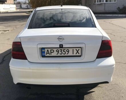 Белый Опель Вектра, объемом двигателя 1.8 л и пробегом 360 тыс. км за 2500 $, фото 6 на Automoto.ua