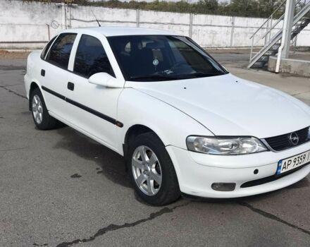 Белый Опель Вектра, объемом двигателя 1.8 л и пробегом 360 тыс. км за 2500 $, фото 1 на Automoto.ua