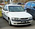 Белый Опель Вектра, объемом двигателя 1.8 л и пробегом 125 тыс. км за 4800 $, фото 1 на Automoto.ua