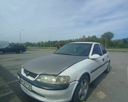 Белый Опель Вектра, объемом двигателя 1.7 л и пробегом 150 тыс. км за 2021 $, фото 3 на Automoto.ua