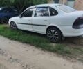 Білий Опель Вектра, об'ємом двигуна 1.8 л та пробігом 250 тис. км за 3500 $, фото 1 на Automoto.ua