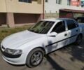 Белый Опель Вектра, объемом двигателя 1.6 л и пробегом 432 тыс. км за 1600 $, фото 4 на Automoto.ua