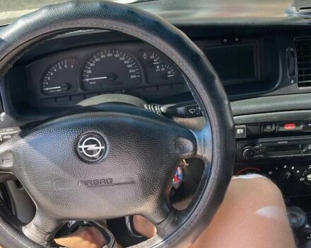 Опель Вектра 1999 в Гусятине на Automoto.ua Белый Опель Вектра, объемом двигателя 1.8 л и пробегом 280 тыс. км за 2400 $, фото 2 на Automoto.ua