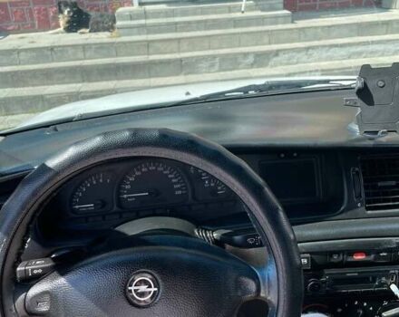 Опель Вектра 1999 в Гусятине на Automoto.ua Белый Опель Вектра, объемом двигателя 1.8 л и пробегом 280 тыс. км за 2400 $, фото 1 на Automoto.ua