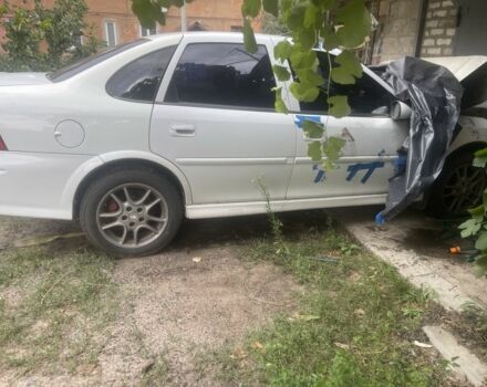 Білий Опель Вектра, об'ємом двигуна 1.6 л та пробігом 285 тис. км за 1250 $, фото 2 на Automoto.ua