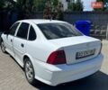 Белый Опель Вектра, объемом двигателя 1.8 л и пробегом 280 тыс. км за 1900 $, фото 4 на Automoto.ua