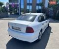 Белый Опель Вектра, объемом двигателя 1.8 л и пробегом 280 тыс. км за 1900 $, фото 5 на Automoto.ua