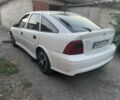 Білий Опель Вектра, об'ємом двигуна 1.8 л та пробігом 300 тис. км за 1605 $, фото 1 на Automoto.ua