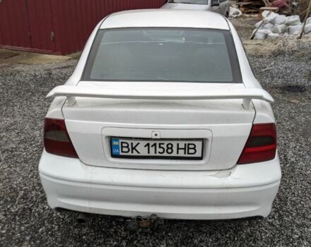 Білий Опель Вектра, об'ємом двигуна 1.8 л та пробігом 308 тис. км за 1400 $, фото 2 на Automoto.ua