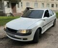 Білий Опель Вектра, об'ємом двигуна 1.8 л та пробігом 380 тис. км за 2400 $, фото 3 на Automoto.ua