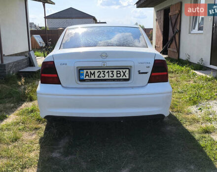 Белый Опель Вектра, объемом двигателя 1.8 л и пробегом 400 тыс. км за 2700 $, фото 4 на Automoto.ua