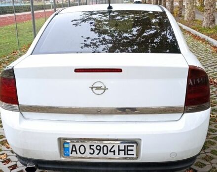 Белый Опель Вектра, объемом двигателя 2 л и пробегом 370 тыс. км за 2800 $, фото 5 на Automoto.ua