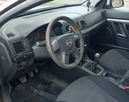 Белый Опель Вектра, объемом двигателя 2 л и пробегом 370 тыс. км за 2800 $, фото 7 на Automoto.ua