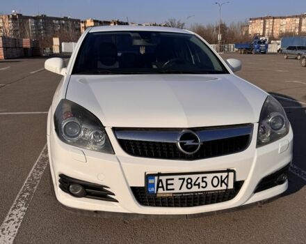 Білий Опель Вектра, об'ємом двигуна 2.2 л та пробігом 249 тис. км за 5900 $, фото 1 на Automoto.ua