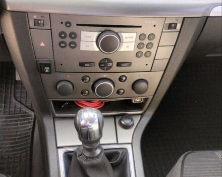 Білий Опель Вектра, об'ємом двигуна 2.2 л та пробігом 249 тис. км за 5900 $, фото 9 на Automoto.ua