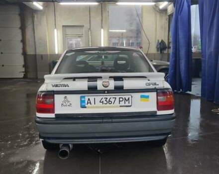 Білий Опель Вектра, об'ємом двигуна 1.8 л та пробігом 586 тис. км за 2400 $, фото 1 на Automoto.ua