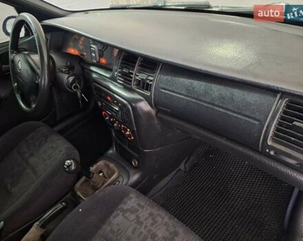 Белый Опель Вектра, объемом двигателя 2 л и пробегом 429 тыс. км за 2600 $, фото 29 на Automoto.ua