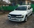 Белый Опель Вектра, объемом двигателя 2 л и пробегом 350 тыс. км за 3000 $, фото 1 на Automoto.ua