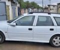 Белый Опель Вектра, объемом двигателя 1.8 л и пробегом 311 тыс. км за 2500 $, фото 2 на Automoto.ua