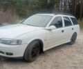 Білий Опель Вектра, об'ємом двигуна 1.8 л та пробігом 330 тис. км за 2500 $, фото 2 на Automoto.ua