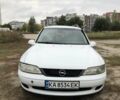Белый Опель Вектра, объемом двигателя 2 л и пробегом 251 тыс. км за 2200 $, фото 1 на Automoto.ua