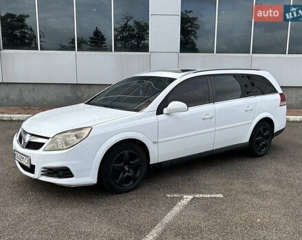 Белый Опель Вектра, объемом двигателя 1.9 л и пробегом 205 тыс. км за 3950 $, фото 12 на Automoto.ua