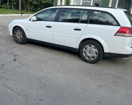 Белый Опель Вектра, объемом двигателя 1.91 л и пробегом 305 тыс. км за 5200 $, фото 4 на Automoto.ua