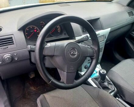 Белый Опель Вектра, объемом двигателя 1.2 л и пробегом 23300 тыс. км за 6000 $, фото 9 на Automoto.ua