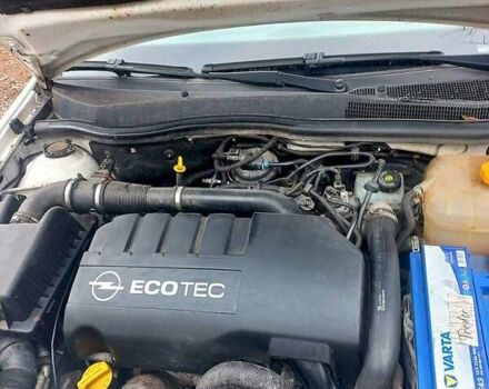 Белый Опель Вектра, объемом двигателя 1.2 л и пробегом 23 тыс. км за 6000 $, фото 5 на Automoto.ua