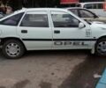 Белый Опель Вектра, объемом двигателя 1.6 л и пробегом 200 тыс. км за 2100 $, фото 2 на Automoto.ua