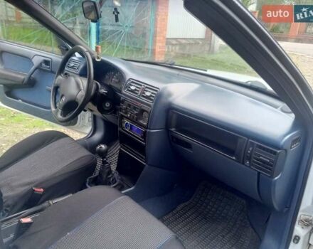 Белый Опель Вектра, объемом двигателя 2 л и пробегом 216 тыс. км за 1690 $, фото 22 на Automoto.ua