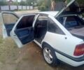 Белый Опель Вектра, объемом двигателя 2 л и пробегом 216 тыс. км за 1690 $, фото 9 на Automoto.ua