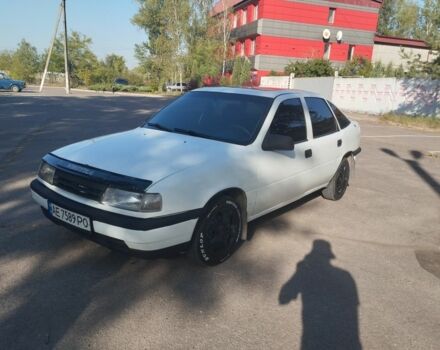 Белый Опель Вектра, объемом двигателя 2 л и пробегом 200 тыс. км за 1800 $, фото 1 на Automoto.ua