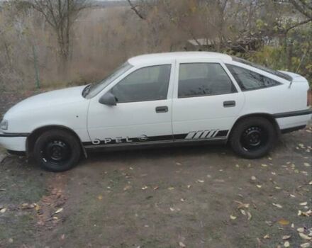 Белый Опель Вектра, объемом двигателя 2 л и пробегом 394 тыс. км за 1350 $, фото 1 на Automoto.ua