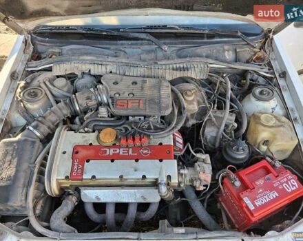 Белый Опель Вектра, объемом двигателя 2 л и пробегом 207 тыс. км за 1550 $, фото 2 на Automoto.ua