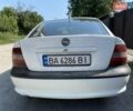 Белый Опель Вектра, объемом двигателя 1.6 л и пробегом 230 тыс. км за 1450 $, фото 2 на Automoto.ua