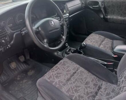 Опель Вектра 1996 в Львове на Automoto.ua Белый Опель Вектра, объемом двигателя 1.6 л и пробегом 294 тыс. км за 2200 $, фото 7 на Automoto.ua