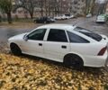 Белый Опель Вектра, объемом двигателя 0 л и пробегом 234 тыс. км за 714 $, фото 3 на Automoto.ua
