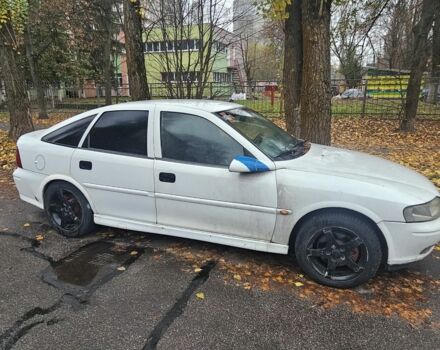 Белый Опель Вектра, объемом двигателя 0 л и пробегом 234 тыс. км за 714 $, фото 1 на Automoto.ua