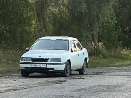 Білий Опель Вектра, об'ємом двигуна 2 л та пробігом 3 тис. км за 1000 $, фото 1 на Automoto.ua