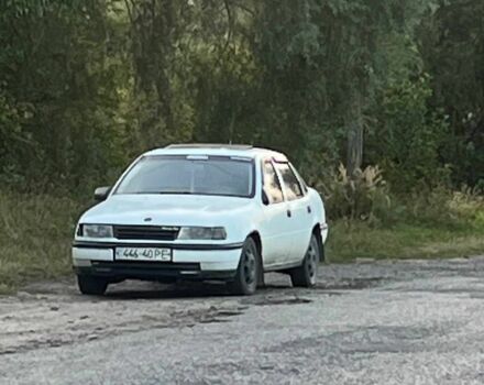 Білий Опель Вектра, об'ємом двигуна 2 л та пробігом 3 тис. км за 1000 $, фото 1 на Automoto.ua