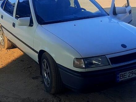 Опель Вектра 1989 в Николаеве на Automoto.ua Белый Опель Вектра, объемом двигателя 1.8 л и пробегом 378 тыс. км за 2300 $, фото 1 на Automoto.ua