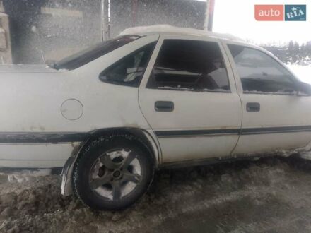 Белый Опель Вектра, объемом двигателя 2 л и пробегом 290 тыс. км за 1400 $, фото 1 на Automoto.ua