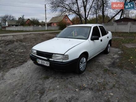 Белый Опель Вектра, объемом двигателя 2 л и пробегом 350 тыс. км за 720 $, фото 1 на Automoto.ua